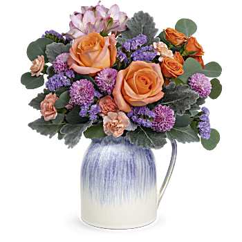 Teleflora's Delightful Petals Bouquet