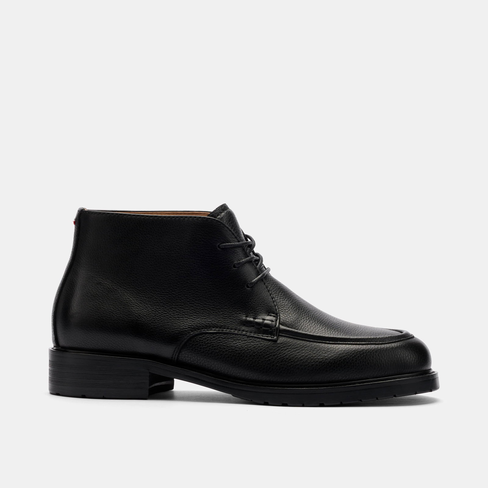 Image of Logan Black Leather Chukka Boots