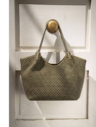 The Esmeralda Lattice Tote