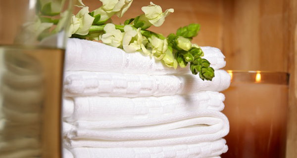 60 Minute Massage, Facial, or Massage with Facial and Wine
