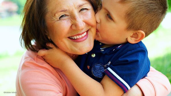 Le club des "grands-parents anonymes": "Je donne mon avis alors qu'on ne m'a rien demandé"