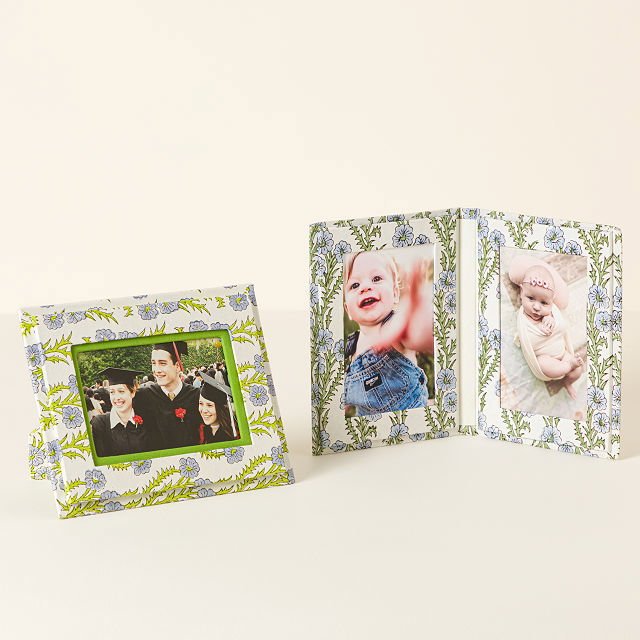 Forget-Me-Not Photo Frame