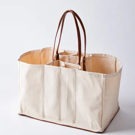 Capabunga ivory tote on a white background.