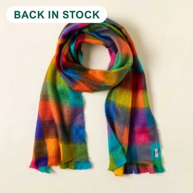 Seamless Rainbow Scarf