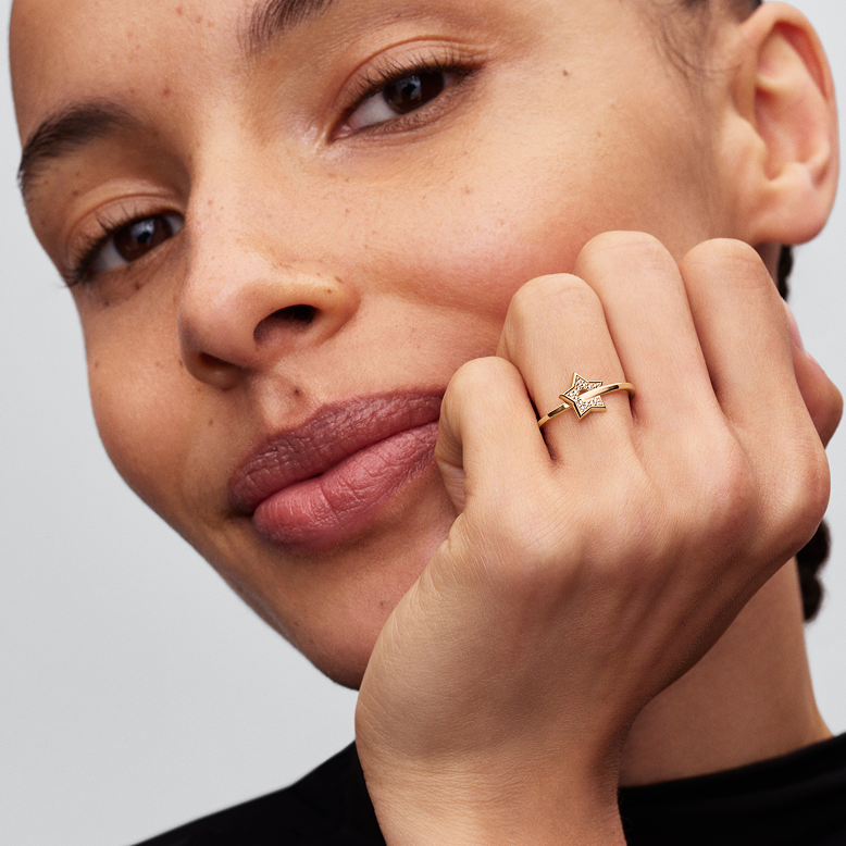 Model wears lab-grown diamond star ring