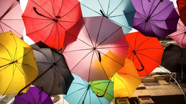 Memory: la valse des parapluies