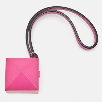 Rockstud Bag Charm Pink Leathe