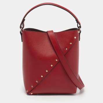 Rockstud Wispy Red Leather Buc