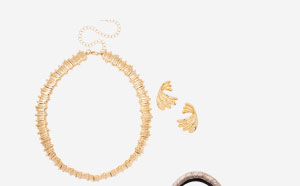 Sculpted Gold Tone Necklace Set