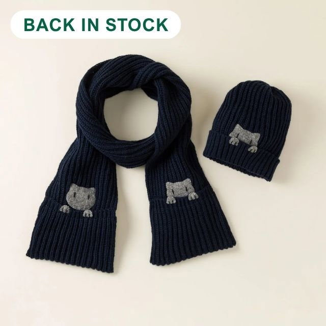 Peeking Paws Pocket Scarf