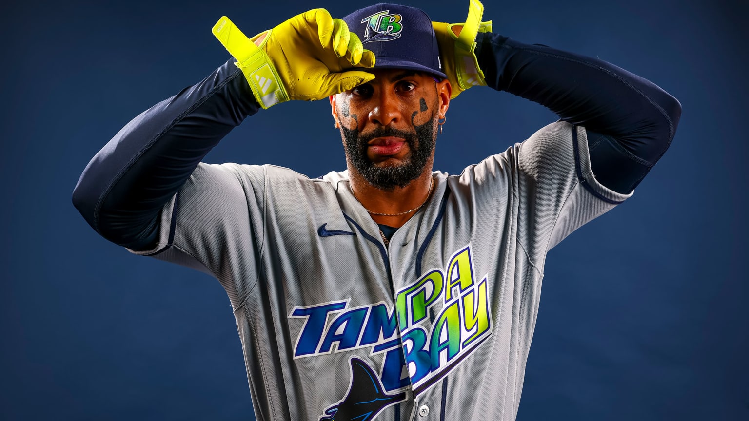 Yandy Díaz in the Rays' new road gray jersey