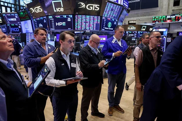 Nasdaq Composite Slides After Two Days of Record Highs