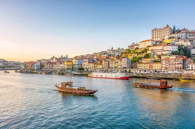 8 Best Countries for Expats Seeking Mild, Springlike Weather Year-Round