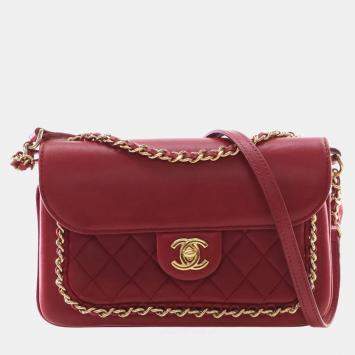 Small Lambskin Unchained Flap 
