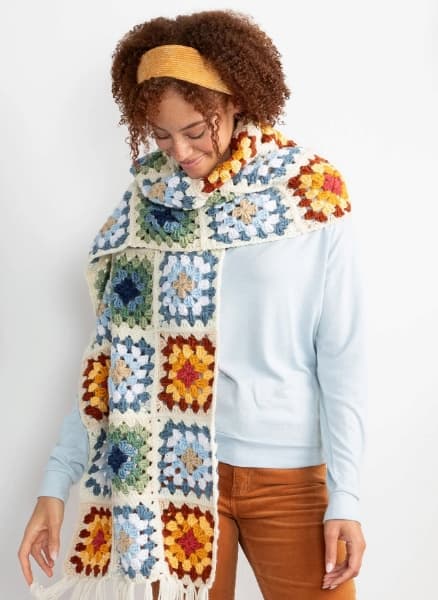 FREE Red Heart Granny's Hug Scarf Pattern