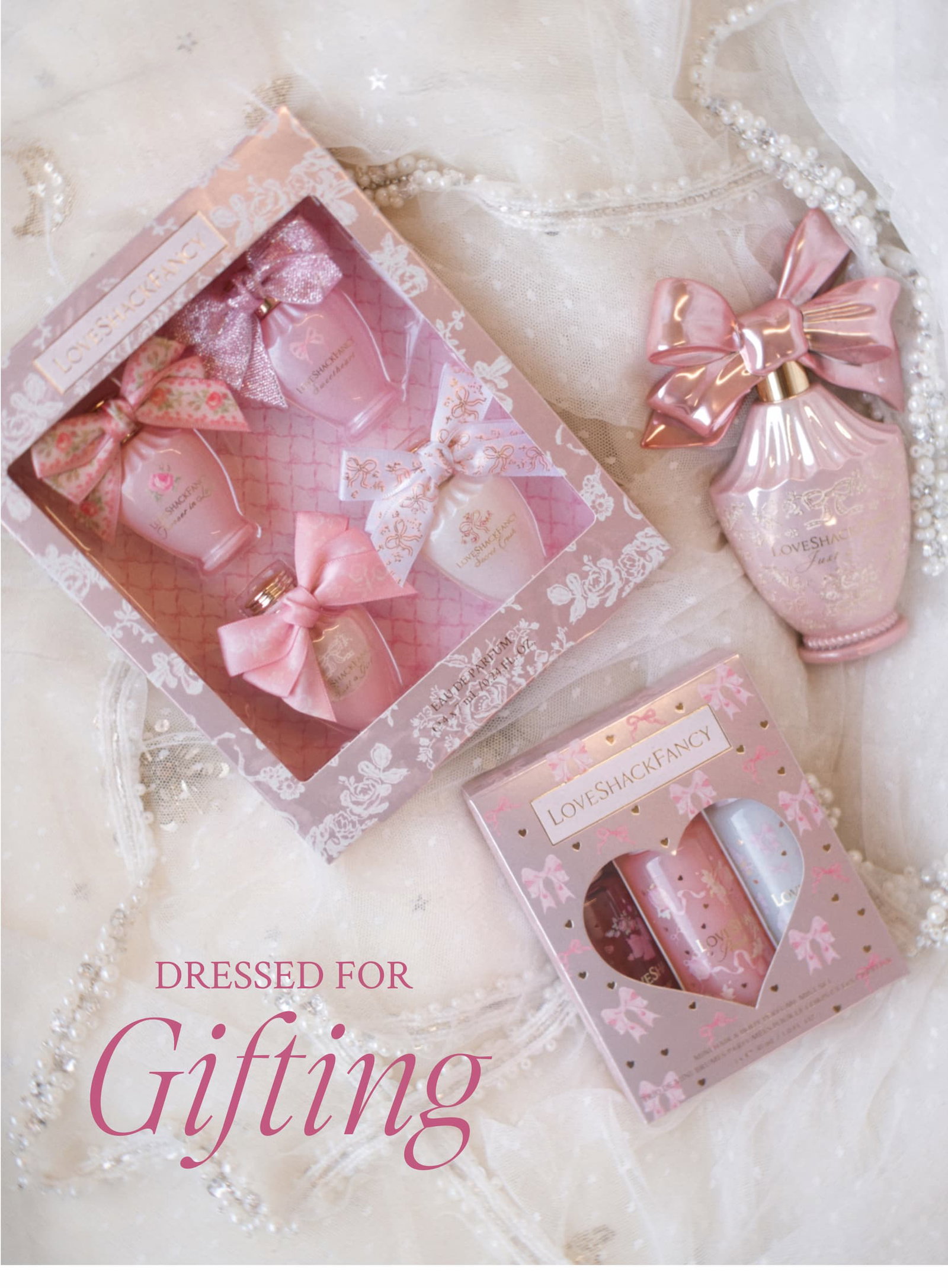 OLIDAY GIFTING, HANDLED DRESSED FOR GIFTING Get ahead of gifting this year with the fragrances everyone already loves, now in limited-edition holiday sets, pretty enough to skip the wrapping paper entirely. 